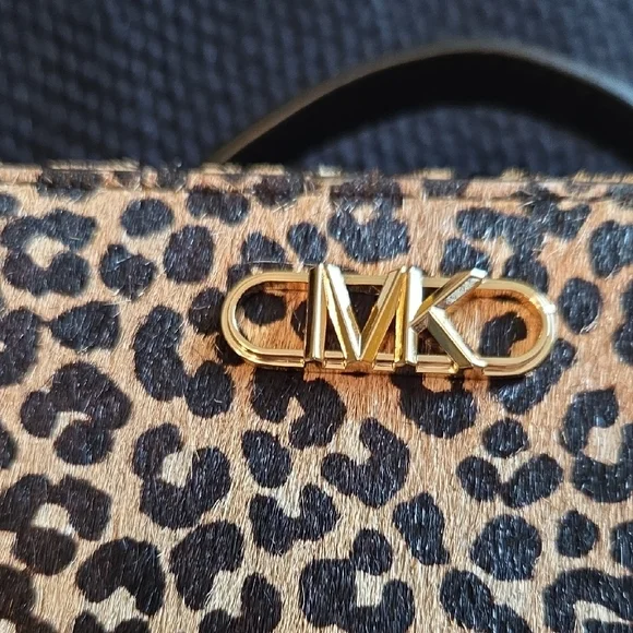 Michael Kors NWT Animal Print Calf Hair Satchel w/Black Leather Trim - Picture 5 of 12